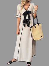 VESTIDO SUELTO CON LAZOS EN CONTRASTE