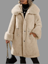 ABRIGO ESTILO PARKA PIEL ECO 3 CLRS