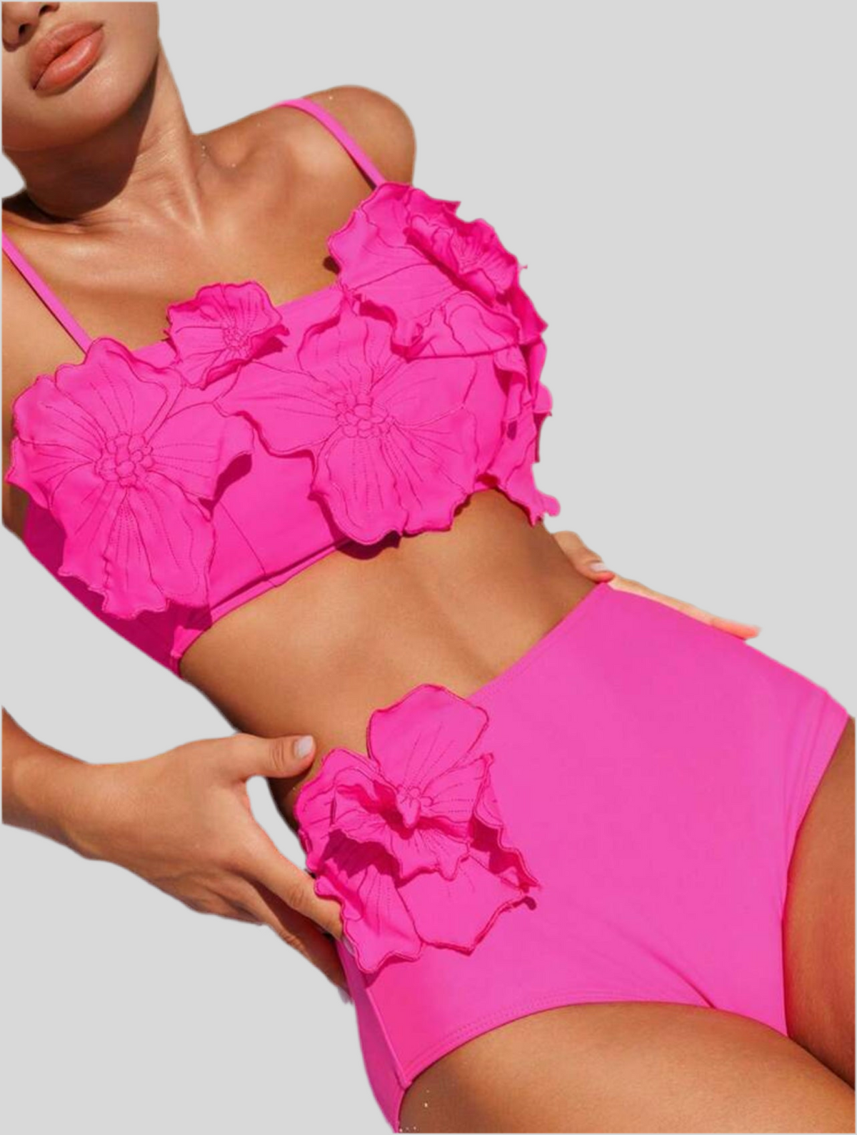 BIKINI DE BRAGUITA ALTA CON FLORES 3 CLRS