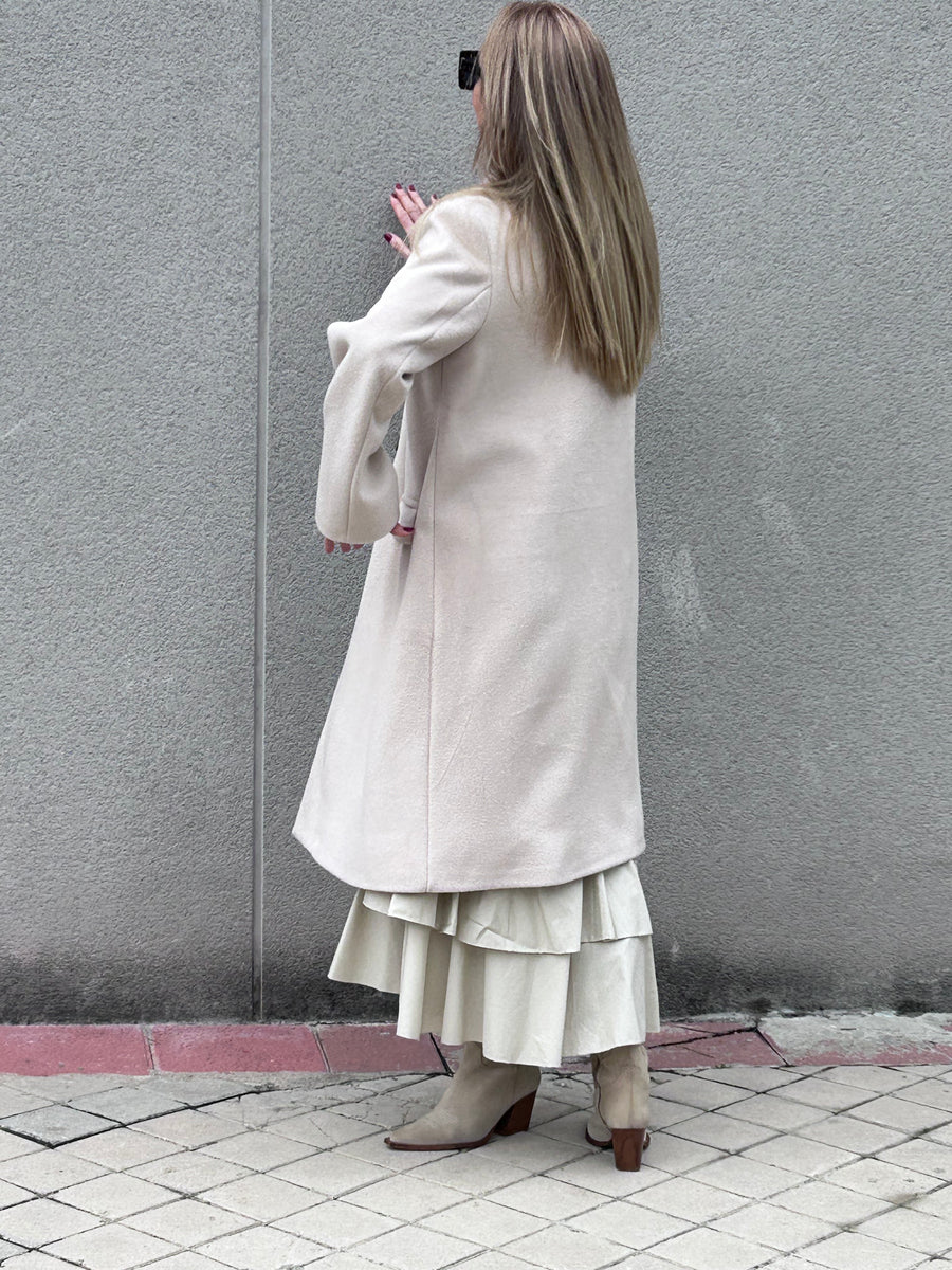 Oversize classic cut camel hair coat