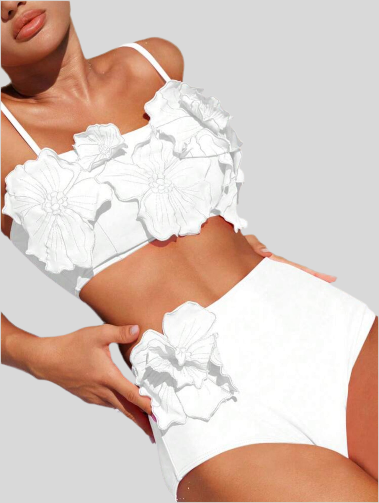 BIKINI DE BRAGUITA ALTA CON FLORES 3 CLRS