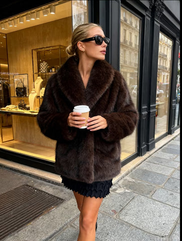 CHAQUETÓN FAUX FUR GRAN CUELLO 3 CLRS