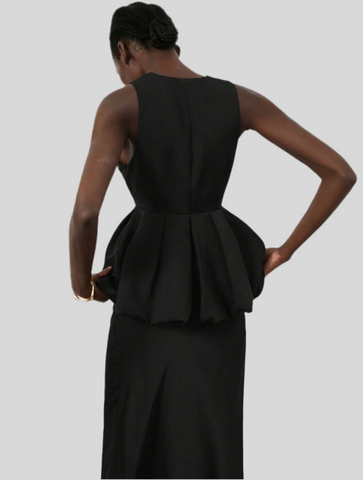 PEPLUM TOP WITH DEEP NECKLINE 3 CLOSURES