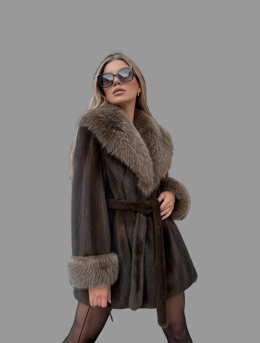 CHAQUETÓN DE PELO ECOLÓGICO CON CUELLO ZORRO 4 CLRS