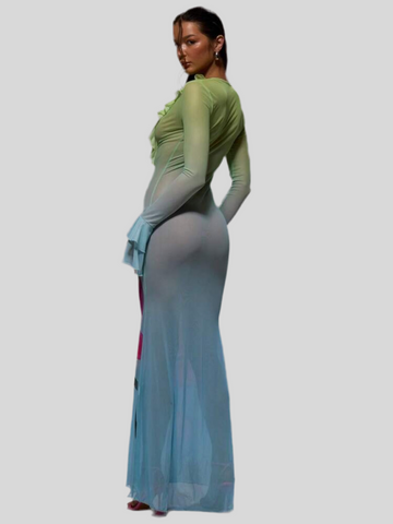 VESTIDO LARGO CON ESCOTE Y VOLANTES