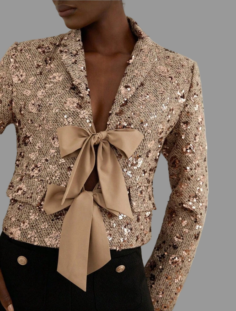 CHAQUETA CORTA CON LENTEJUELAS Y LAZO