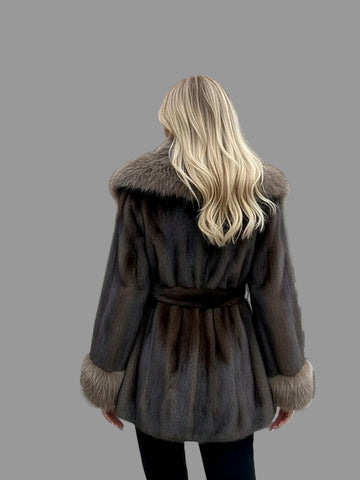 CHAQUETÓN DE PIEL ECOLÓGICA CON CUELLO