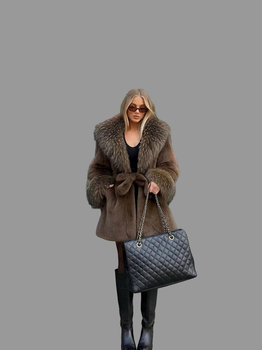 CHAQUETÓN DE PELO ECOLÓGICO CON CUELLO ZORRO 4 CLRS