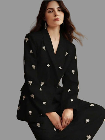 TRAJE DE CHAQUETA CON ADORNO CRISTALES 6 CLRS