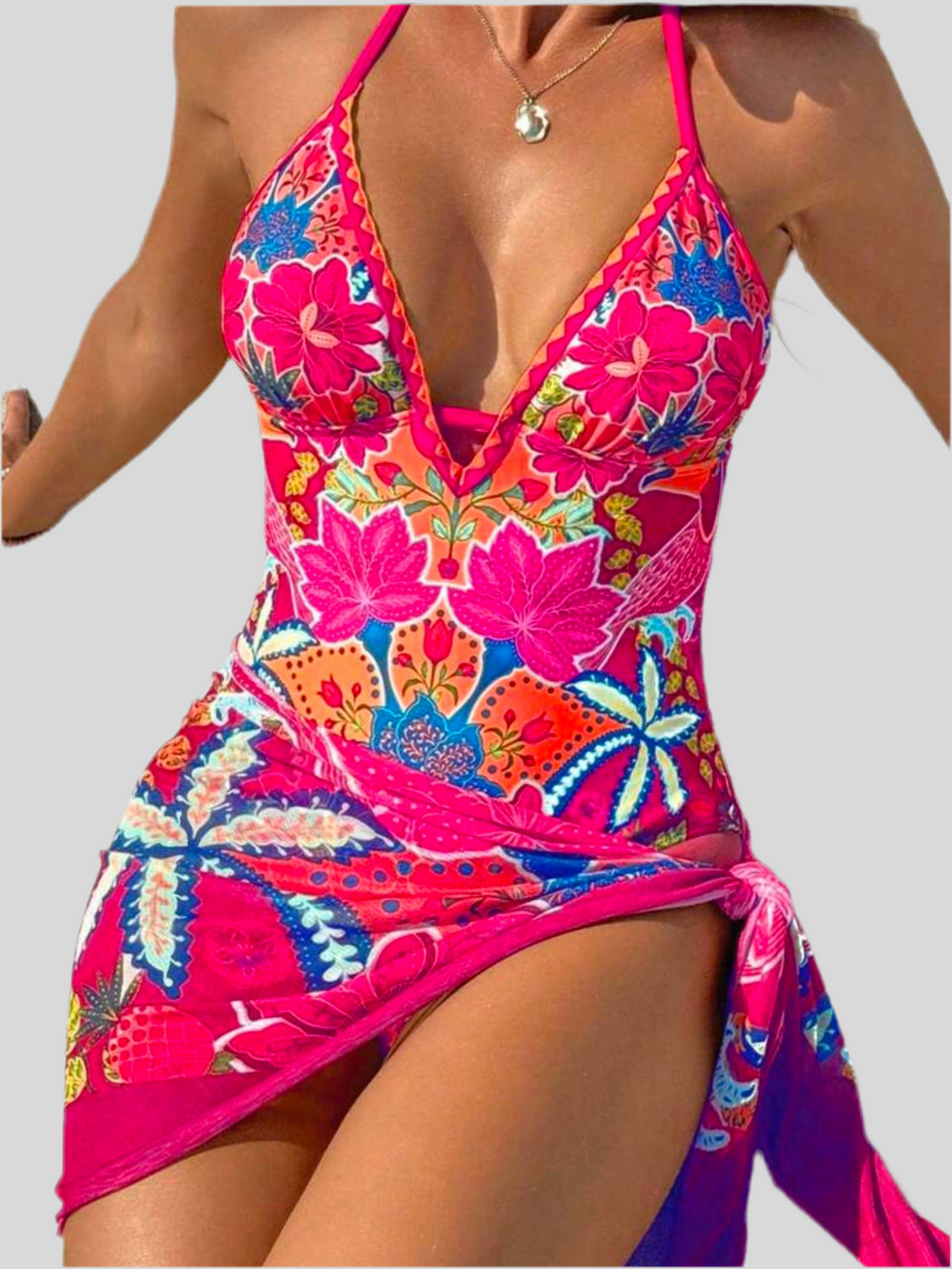 CONJUNTO DE TRAJE DE BAÑO Y MINI PAREO 2 CLRS