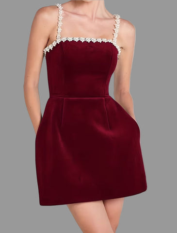 VESTIDO DE TERCIOPELO TIRANTE BRILLANTE 3 CLRS