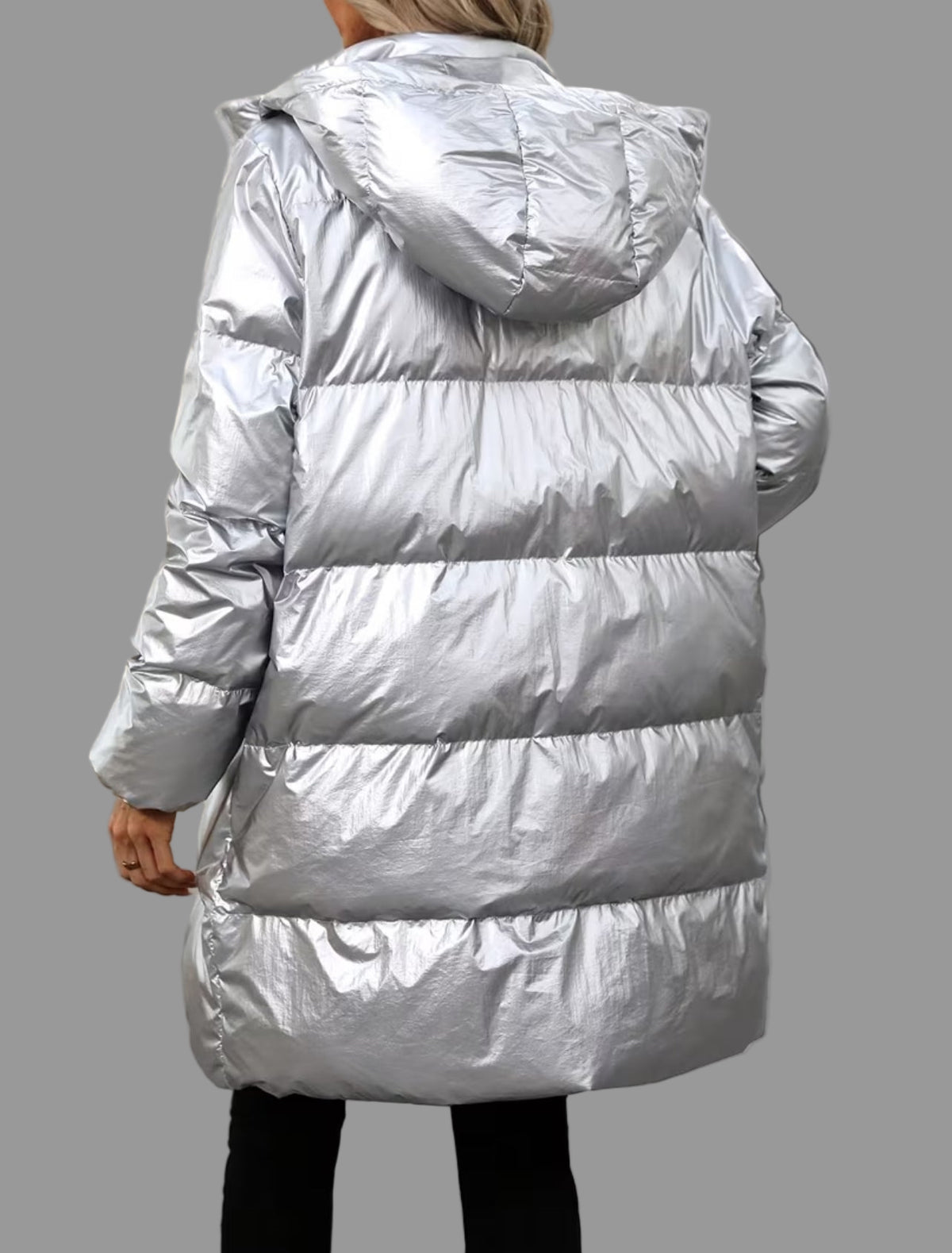 PLUMÍFERO PLATEADO CON CAPUCHA