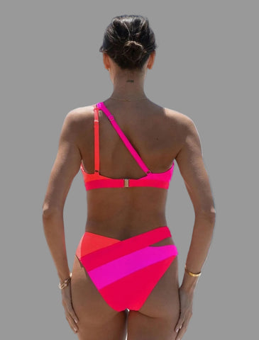 BIKINI ASIMÉTRICO BANDAS 2 CLRS