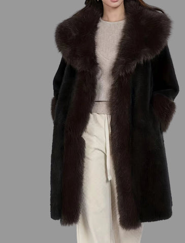 ABRIGO OVER FAUX FUR CON CUELLO ZORRO 2 CLRS