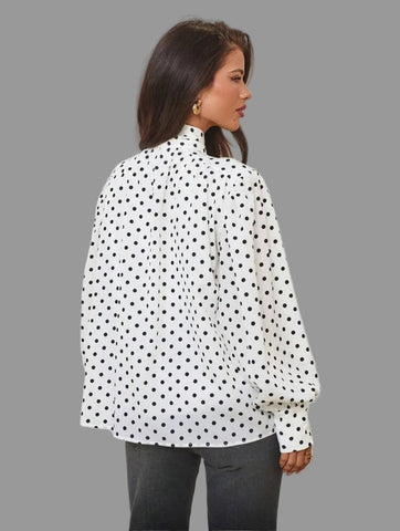 CAMISA AMPLIA CON ESCOTE Y LAZADA 9 CLRS