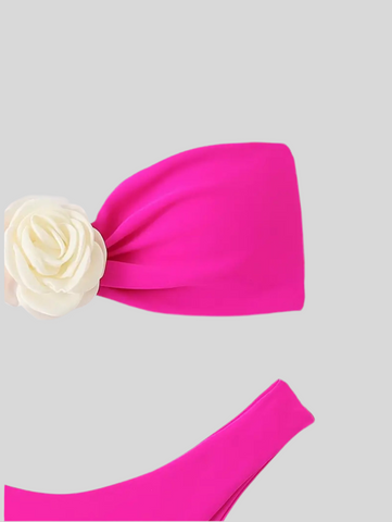 BIKINI BANDEAU ATADO CON FLOR 3 CLRS