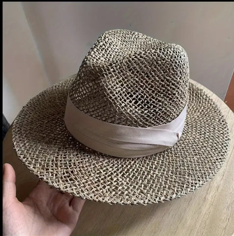 SOMBRERO DE RAFIA NATURAL CON BANDA 3 CLRS