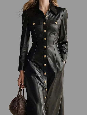 VESTIDO DE ECO CUERO NEGRO CON BOTONES