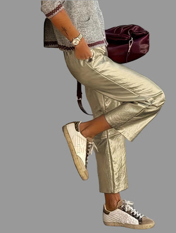 PANTALÓN CAPRI PLATEADO Y DORADO