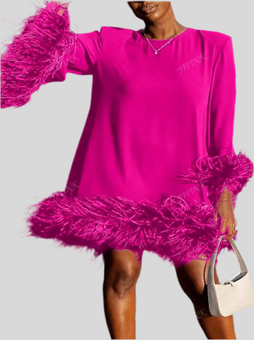 VESTIDO CORTO OVERSIZE CEREMONIA CON PLUMAS