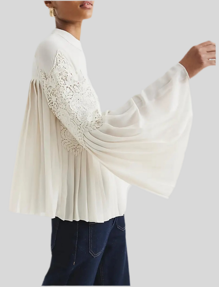 CAMISA PLISADA CON ENCAJE MANGA AMPLIA