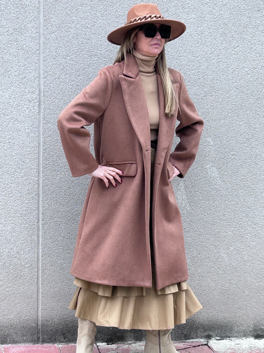 Oversize classic cut camel hair coat