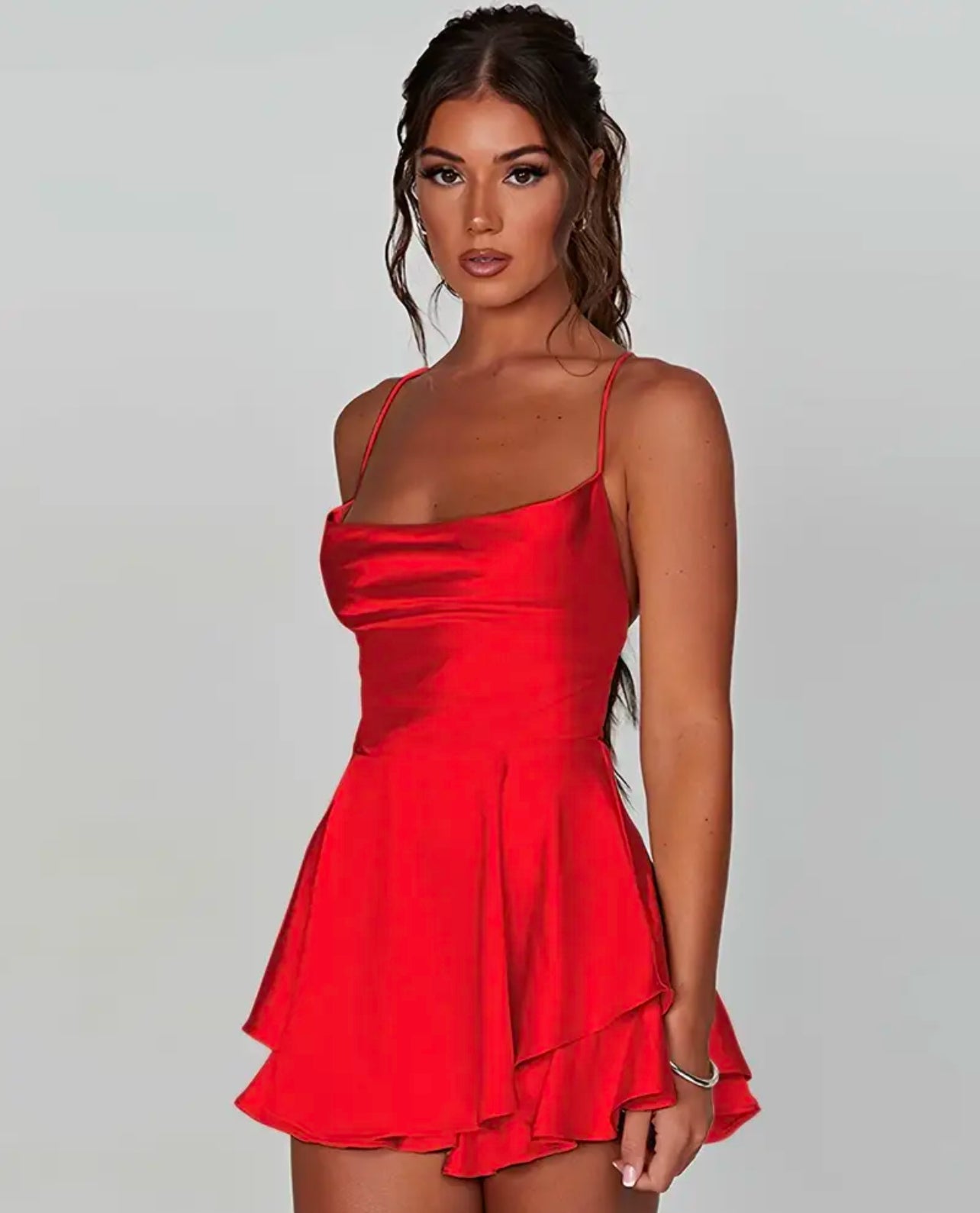 VESTIDO MINI EN SATEN 8 CLRS