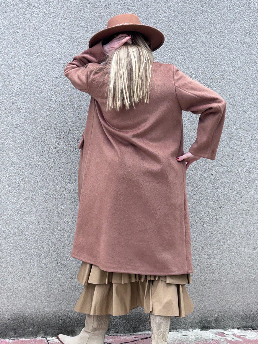 Oversize classic cut camel hair coat