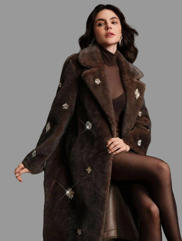 ABRIGO FAUX FUR CON BRILLANTES