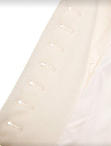 CHAQUETA PEPLUM CON BOTONES