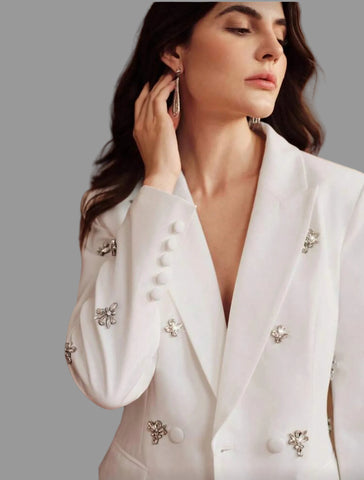 TRAJE DE CHAQUETA CON ADORNO CRISTALES 6 CLRS