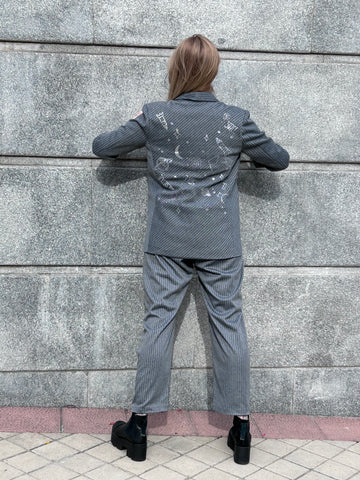 Diplomatic line jacket suit with rhinestones