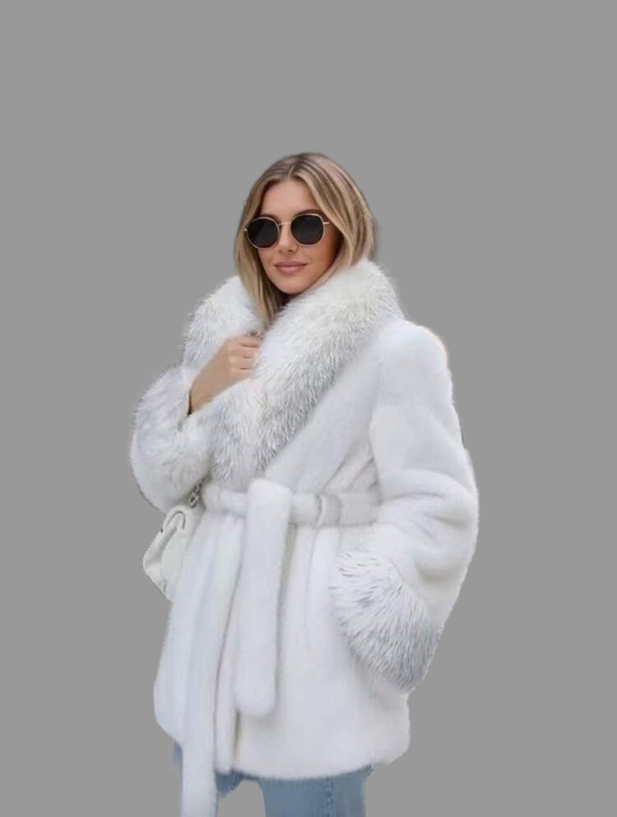 CHAQUETÓN DE PELO ECOLÓGICO CON CUELLO ZORRO 4 CLRS