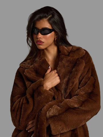ABRIGO DE FAUX FUR ATADO