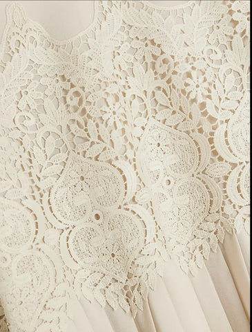CAMISA PLISADA CON ENCAJE MANGA AMPLIA