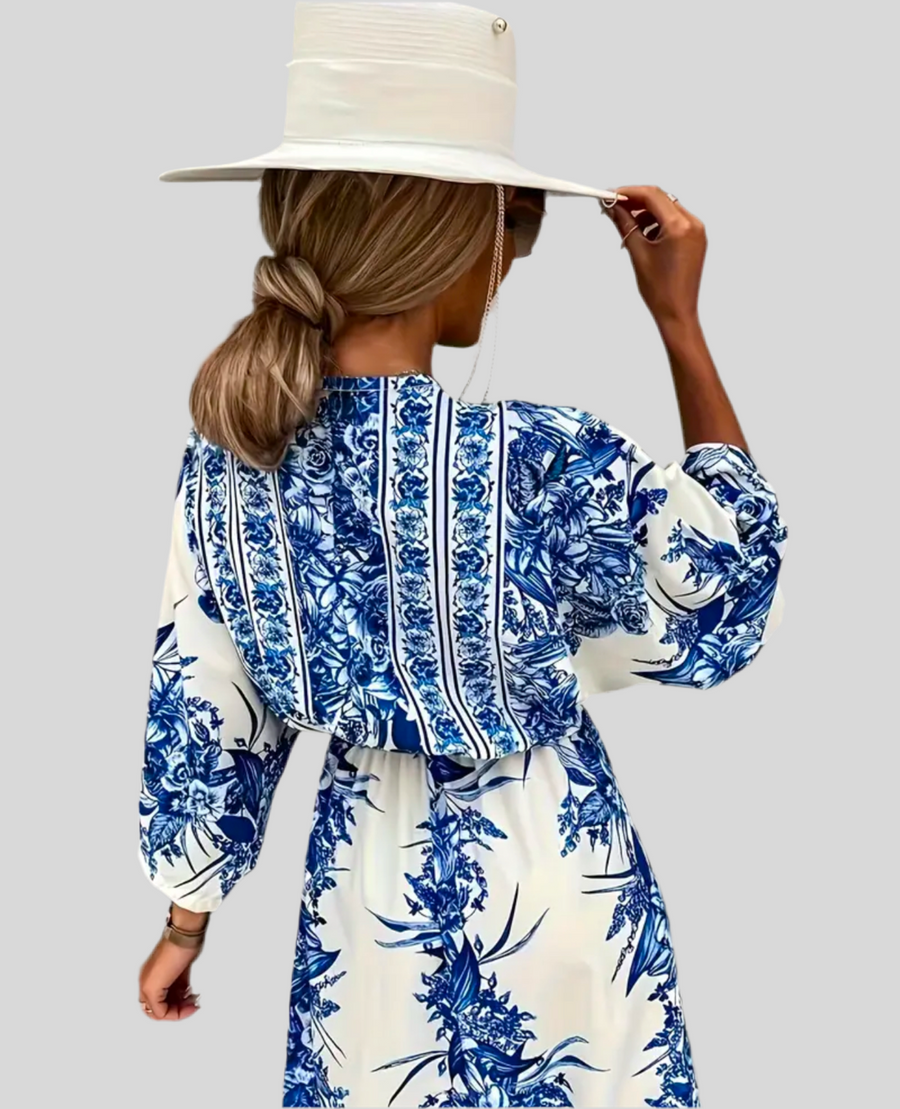 LONG DRESS PRINTED IN BLUE AND WHITE