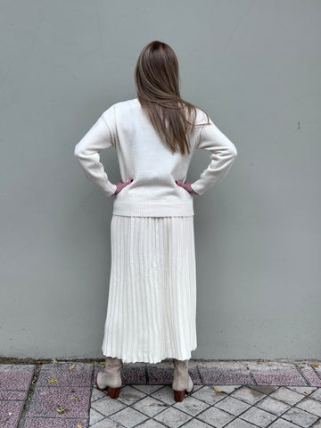 Conjunto de punto suave de jersey y falda