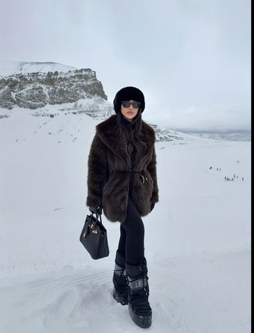 CHAQUETÓN FAUX FUR CON GRAN CUELLO