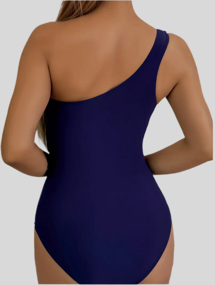TRAJE DE BAÑO ASIMÉTRICO CON HEBILLA