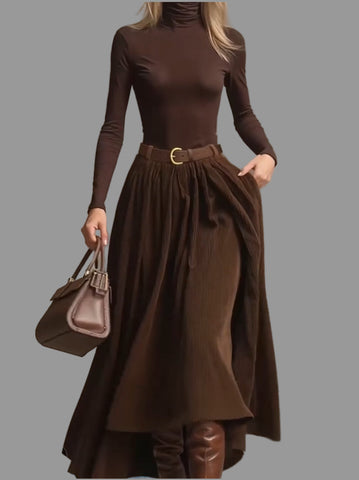 CONJUNTO DE CAMISETA Y FALDA PANA