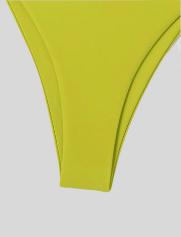 BIKINI BANDEAU ATADO CON FLOR 3 CLRS