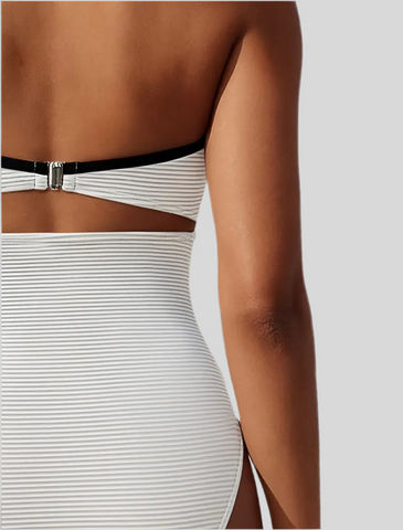 TRAJE DE BAÑO BLANCO ATADO CUELLO