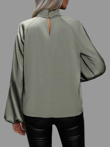 CAMISA DE SATÉN CON NUDO 8 CLRS