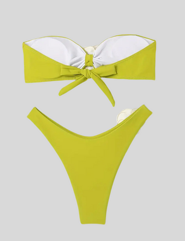 BIKINI BANDEAU ATADO CON FLOR 3 CLRS