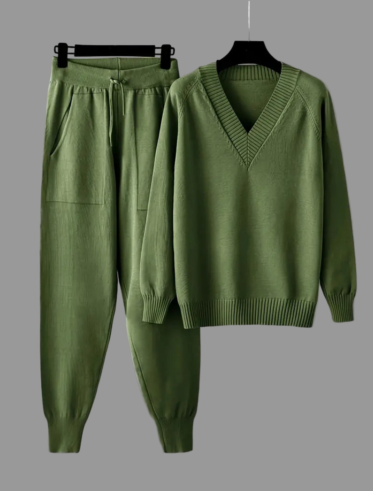 CONJUNTO DE PUNTO PANTALÓN JOGGER 4 CLRS