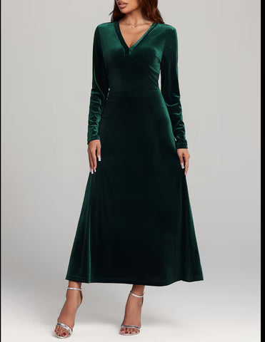 VESTIDO DE TERCIOPELO FALDA EVASÉ 3 CLRS