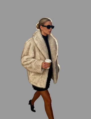 CHAQUETÓN FAUX FUR GRAN CUELLO 3 CLRS