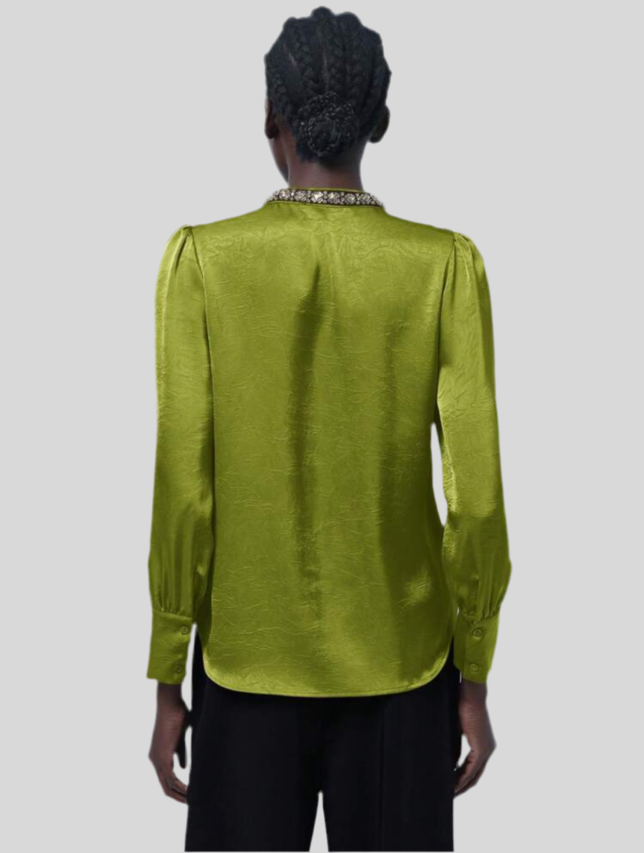 CAMISA DE RASO CON CUELLO JOYA 5 CLRS
