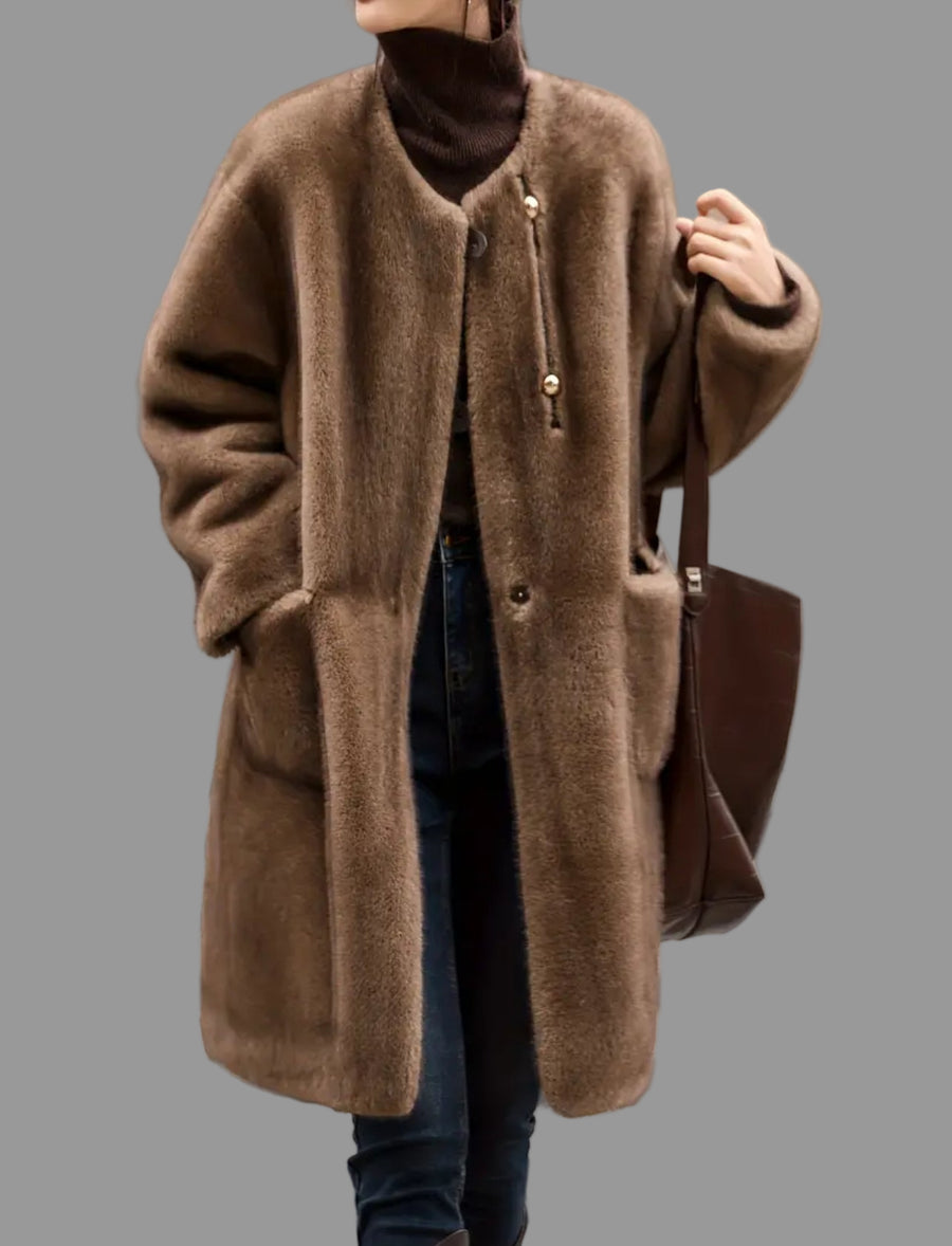 ABRIGO DE ECO PIEL DE VISÓN CON BOLSILLOS PLASTON