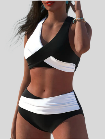 BIKINI CRUZADO ESCOTE HALTER BLANCO Y NEGRO